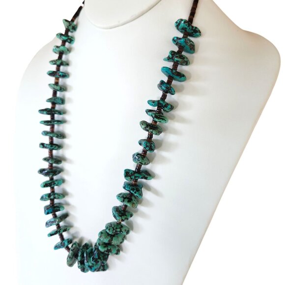 Vintage Turquoise Nugget and Fine Heishi Necklace - Picture 4 of 9